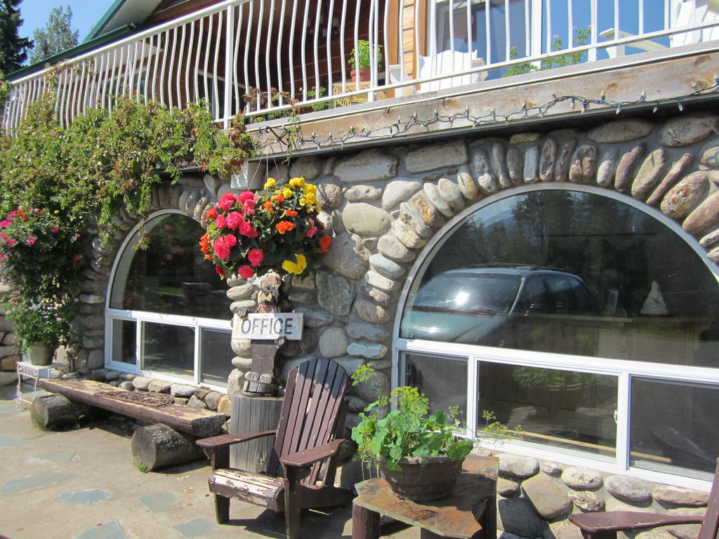 Beaver Creek Lodge And Cabins McBride Ngoại thất bức ảnh